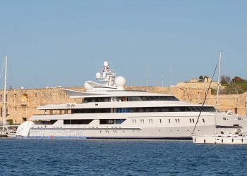 Yacht