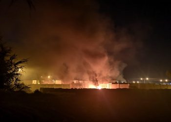 Hal Far in fiamme