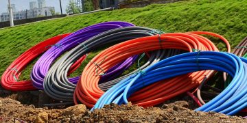 cavi cavo lavori fibra ottica telefonia