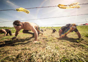 Ai blocchi di partenza con la “Spartan Race”: una corsa a ostacoli tra fango, acqua, fuoco e filo spinato