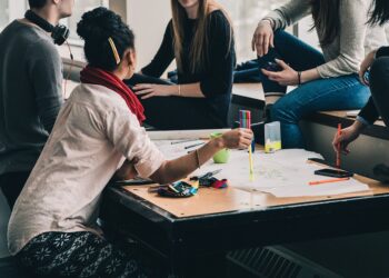 Si investe su formazione, sport e gioventù