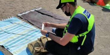Pericolo borseggiatori in spiaggia: nessun problema, ci pensa la Polizia