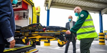 Il parco mezzi del Mater Dei si rinnova con undici ambulanze di ultima generazione
