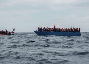 Migranti: Sea Eye salva 223 vite in difficoltà al largo delle acque maltesi