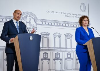 Dal 17 ottobre, al via la somministrazione gratuita dei vaccini antinfluenzali e dosi di richiamo per la variante Omicron