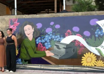 Un murales per ricordare Daphne Caruana Galizia. L’opera realizzata da tre studentesse universitarie