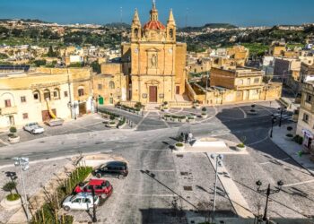A Munxar inaugurata la rinnovata piazza del paese grazie ad un investimento da 1 milione di euro