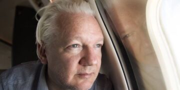 Finalmente libero! Julian Assange torna a casa dopo 1901 giorni di prigionia