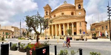 Mosta, battibecco tra Comune e Transport Malta. Dal 1° novembre la piazza riapre al traffico anche nei weekend