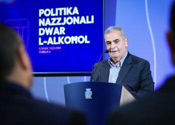 Alcol, avviata consultazione pubblica su nuova strategia nazionale. Falzon: «Necessario cambiamento culturale»