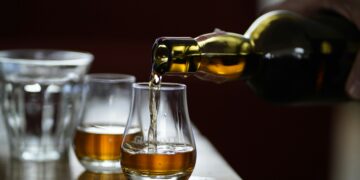 whisky, alcol, ubriacarsi, ubriaco