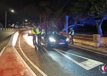Controlli stradali, a dicembre raffica di multe