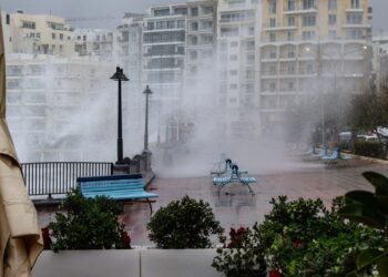 Maltempo a Malta, il vento cala dopo ore di paura: raffiche fino a 93 km orari