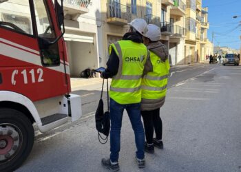 Crepe in un edificio a Santa Venera, residenti evacuati per motivi di sicurezza
