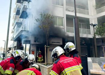 Incendio in un negozio a Sliema, fiamme domate dai vigili del fuoco