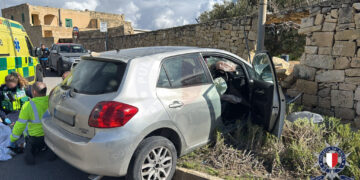 Mattinata di incidenti: due persone finiscono in ospedale con lesioni gravi