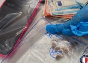 Ricercato per furto, fermato con eroina addosso: arrestato 22enne a St. Paul’s Bay