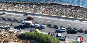 Maxi tamponamento sulla Coast Road: due feriti gravi